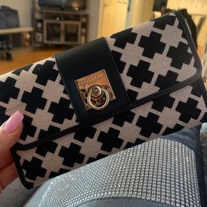 Adorable Spartina 449 black and cream cross wallet